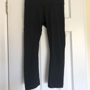 Black 3/4 lululemon leggings